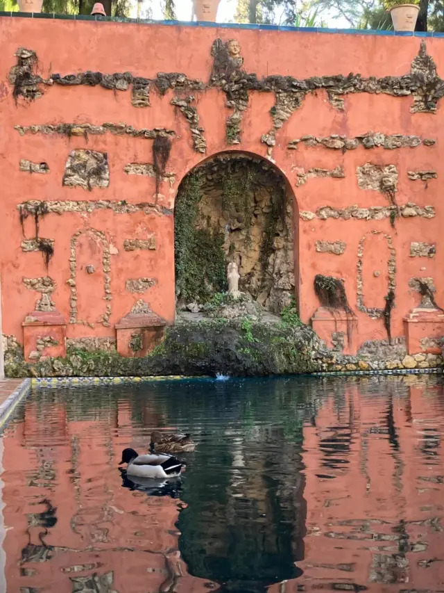 皆様ごきげんよう👋
გამარჯობა！ガマルジョバ！

Vol.2
結局2時間半くらい居座った。
腹ペコにて、撤収。
世界遺産検定、ちょっと考えてみようかな？

გაუმარჯოს！ガウマルジョス！

Wine bar "Le3"  完全予約制
https://le3.jp/

Open  月〜土17h ~ 24h
Lunch  お問い合わせ下さい
当日問い合わせ21h Lo（他にご予約無ければ）
※2秒前までご予約OKです
Close  不定休-日曜、連休最終日は18h Lo
（前日までにお問い合わせあれば、営業時間等対応します）

神奈川県小田原市中町1-3-16
※ご来店の際はGoogleマップをご覧の上、お越し下さい

小田原駅東口バスロータリー
箱根登山バス　1番乗場　城東車庫前行き
中町下車より5秒

TEL 050-8880-1879
ご予約はお手数ですが、お電話もしくは各種SNS、DMにてご連絡ください。
※ご連絡取れ次第ご予約確定となります。
(当日予約はお電話でお願いします）

#自然派ワイン
#ナチュラルワイン
#vinnature
#オレンジワイン
#アンバーワイン
#白ワイン
#ジョージアワイン
#oda_bi_marche
#nonnaandsidhi
#御酒vin帳