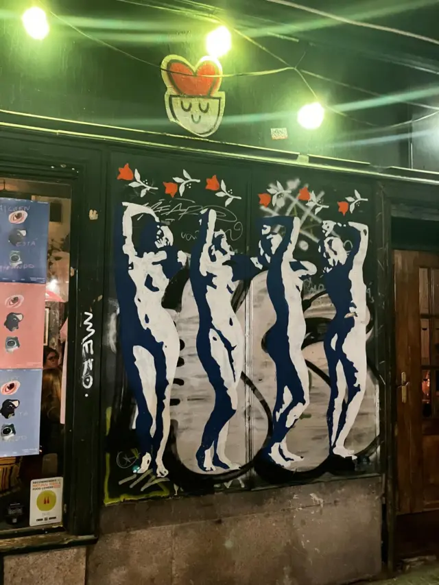 皆様ごきげんよう👋
გამარჯობა！ガマルジョバ！

スペインワイン備忘録

გაუმარჯოს！ガウマルジョス！

Wine bar "Le3"  完全予約制
https://le3.jp/

Open  月〜土17h ~ 24h
Lunch  お問い合わせ下さい
当日問い合わせ21h Lo（他にご予約無ければ）
※2秒前までご予約OKです
Close  不定休-日曜、連休最終日は18h Lo
（前日までにお問い合わせあれば、営業時間等対応します）

神奈川県小田原市中町1-3-16
※ご来店の際はGoogleマップをご覧の上、お越し下さい

小田原駅東口バスロータリー
箱根登山バス　1番乗場　城東車庫前行き
中町下車より5秒

TEL 050-8880-1879
ご予約はお手数ですが、お電話もしくは各種SNS、DMにてご連絡ください。
※ご連絡取れ次第ご予約確定となります。
(当日予約はお電話でお願いします）

#自然派ワイン
#ナチュラルワイン
#vinnature
#オレンジワイン
#アンバーワイン
#白ワイン
#ジョージアワイン
#oda_bi_marche
#nonnaandsidhi
#御酒vin帳
#funfunmadrid
#gozamad