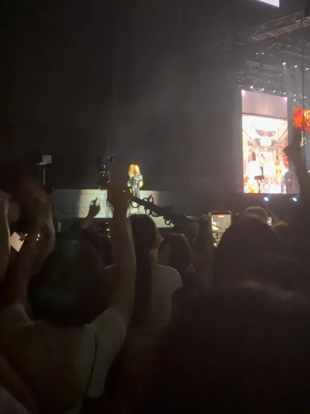 皆様ごきげんよう👋
გამარჯობა！ガマルジョバ！

ジャネットのライブからワイン会まで爆速で進んだ1週間。
今週も梅雨の天気ですが、毎日営業しております！

გაუმარჯოს！ガウマルジョス！

Wine bar "Le3"  完全予約制
https://le3.jp/

Open  月〜17h ~ 24h
　　　　土・祝12h〜24h 
当日問い合わせ21h Lo（他にご予約無ければ）
※2秒前までご予約OKです

TEL 050-8880-1879
ご予約はお手数ですが、お電話もしくは各種SNS、DMにてご連絡ください。
※ご連絡取れ次第ご予約確定となります。
(当日予約はお電話でお願いします）

Close  日曜日
（前日までにお問い合わせあれば、営業時間等対応します）

香りを楽しむワインの店の為、店内は禁煙🚭です

神奈川県小田原市中町1-3-16
※ご来店の際はGoogleマップをご覧の上、お越し下さい

小田原駅東口バスロータリー
箱根登山バス　1番乗場　城東車庫前行き
中町下車より5秒

#自然派ワイン
#vinnature
#ジョージアワイン
#oda_bi_marche
#nonnaandsidhi